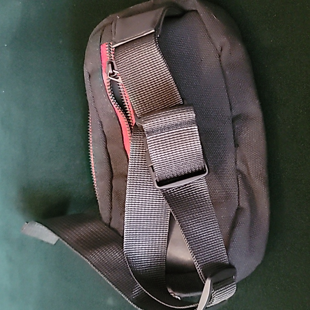 Pride fanny pack NWT - Picture 2 of 7